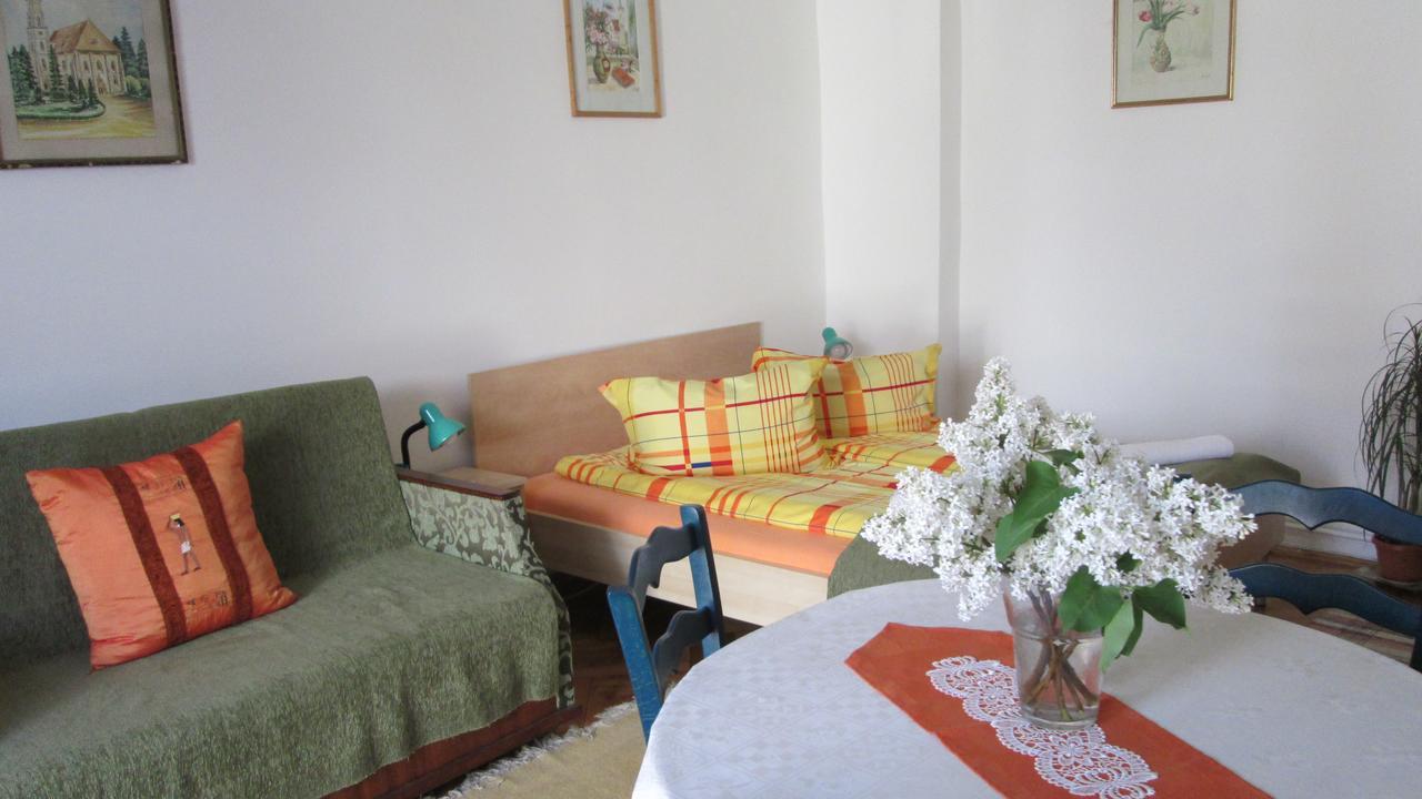 קלוז'-נאפוקה Garden City Apartment מראה חיצוני תמונה